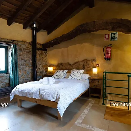 El Valle Perdido Casas Rurales Revelillas Exterior photo